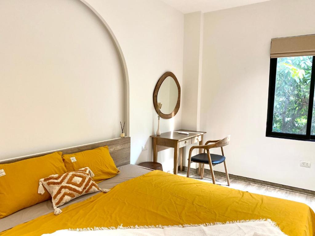Sushi House Ba Dinh homestay alley 38 Hang Bun – Hanoi